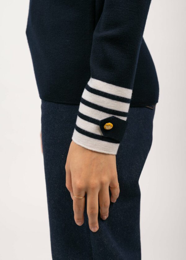 0939-Mirabeau_Cire-Navy_Cire_Blanc-06