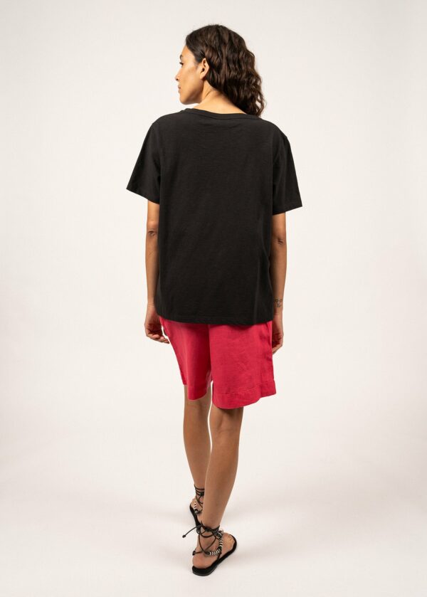 2437_16-NOIR-E-shop-BD-02