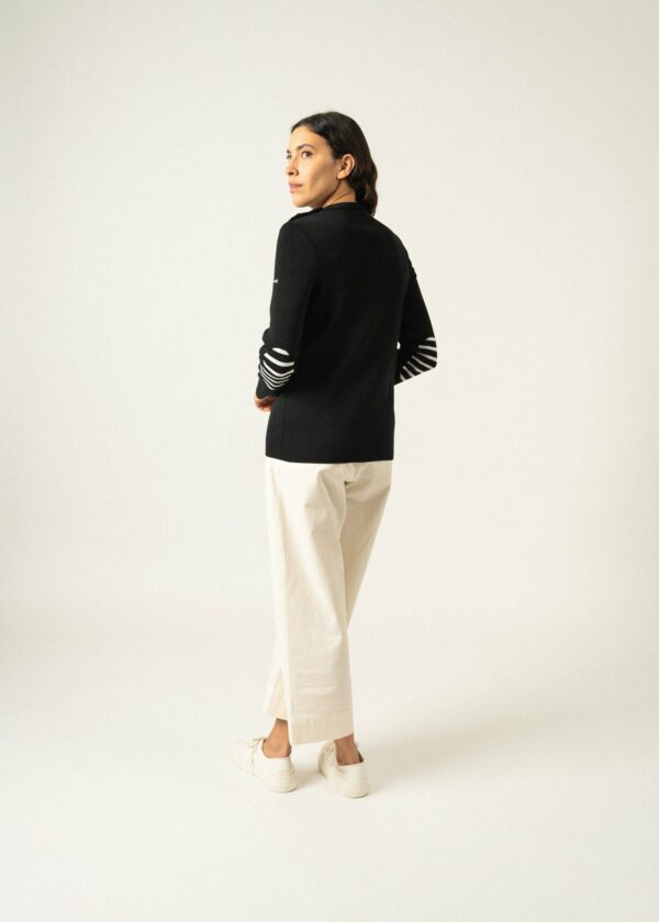 3246_16-NOIR-E-shop-BD-02